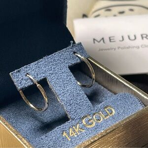 Dainty solid 14k yellow gold hoop earrings - EUC and cleaned